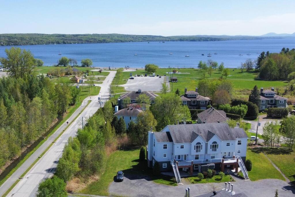 *Nouveaute* Foyer Au Bois, Plage, Montagne Et + Magog Bagian luar foto